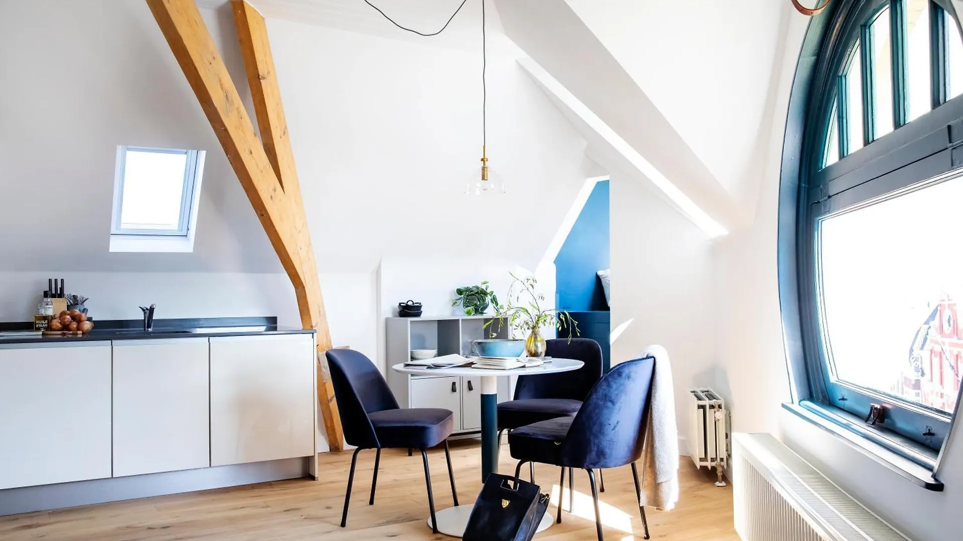 Sleeping Beauties - Neude Apartments Utrecht Netherlands